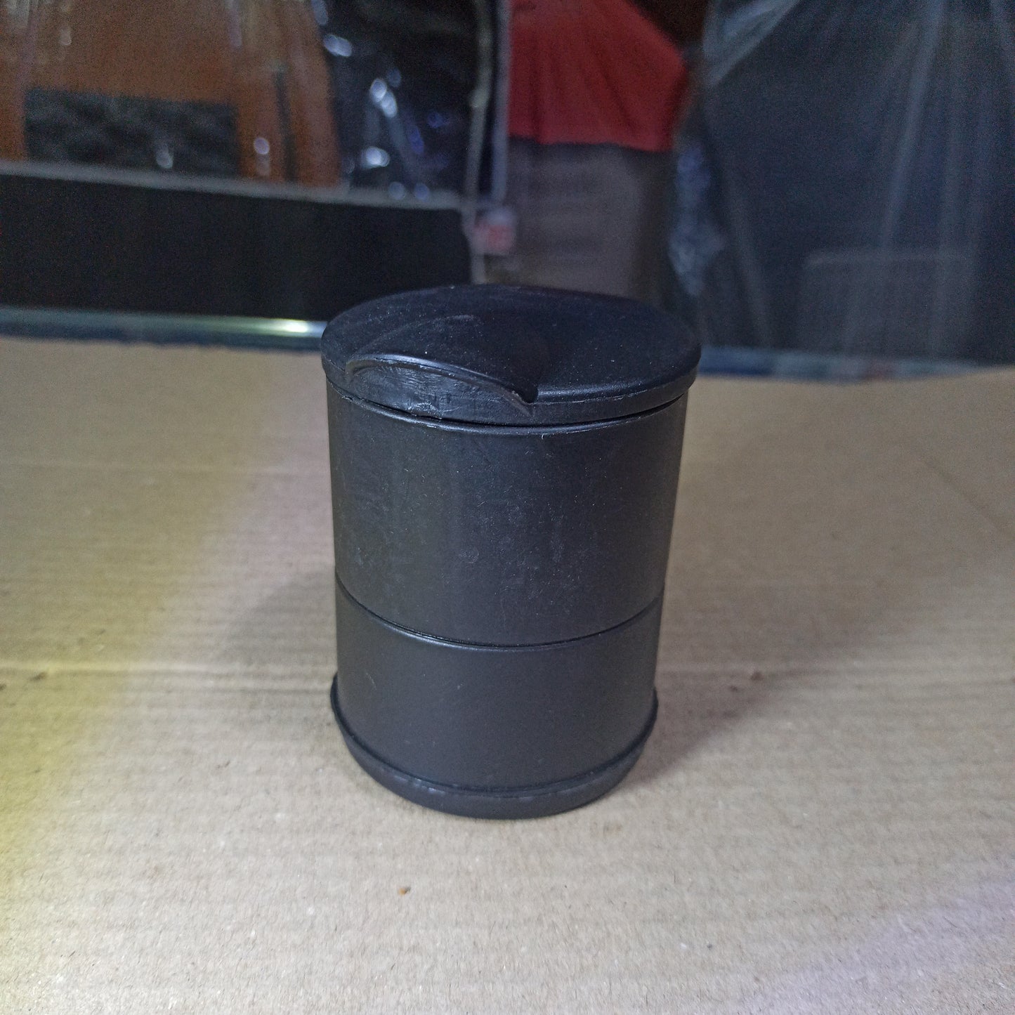 Car ashtray universal