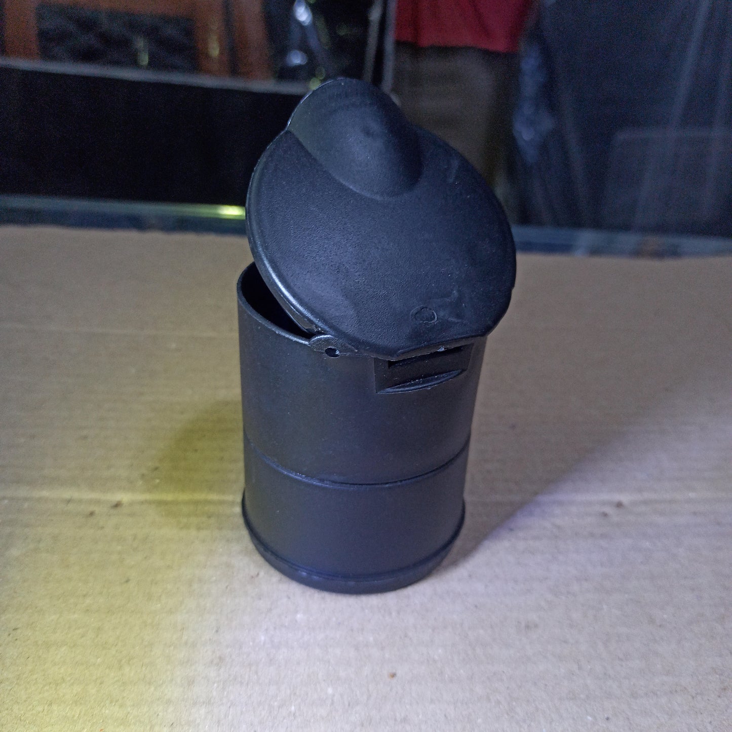 Car ashtray universal