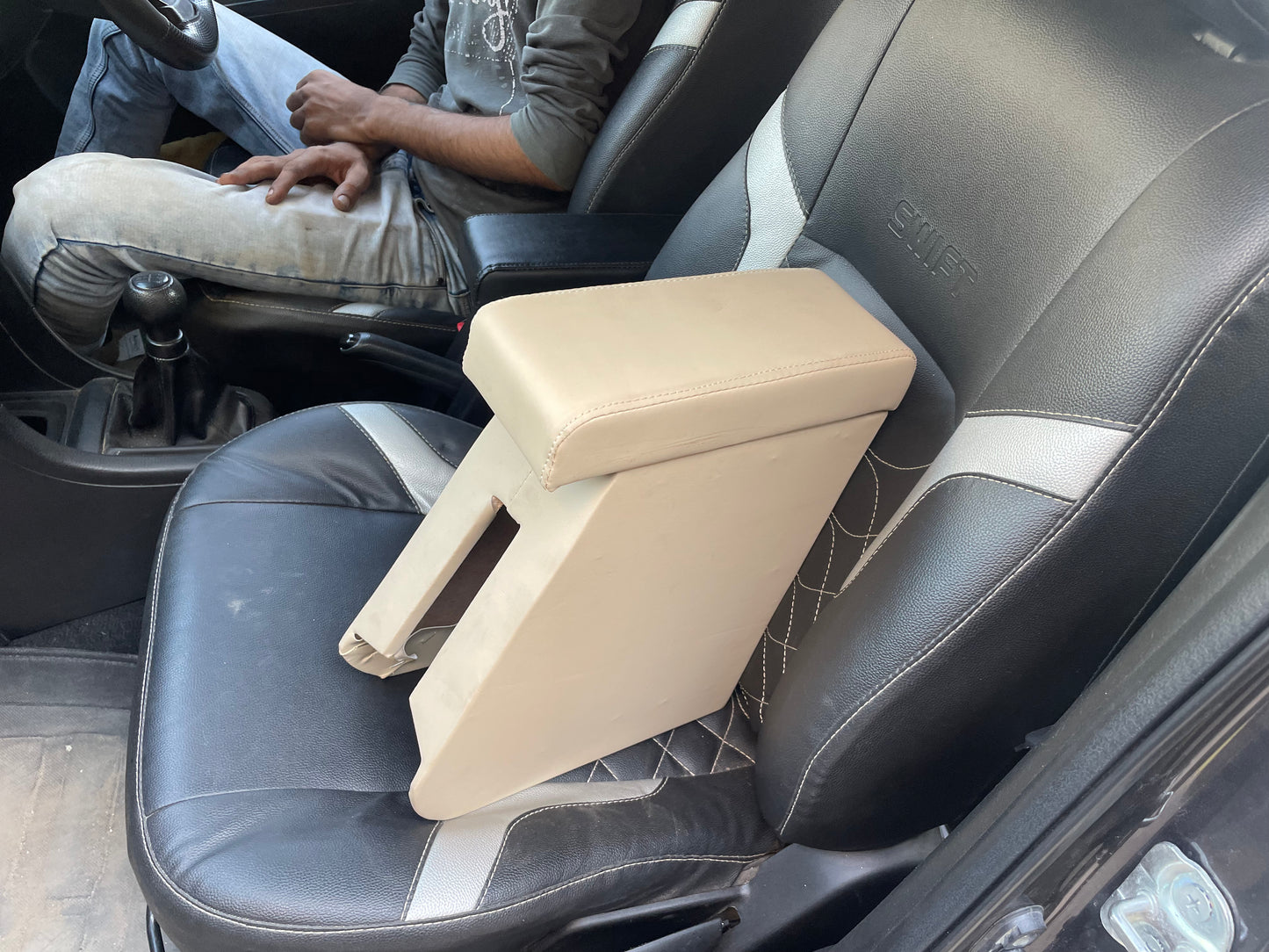 Swift proper Wooden Armrest Black